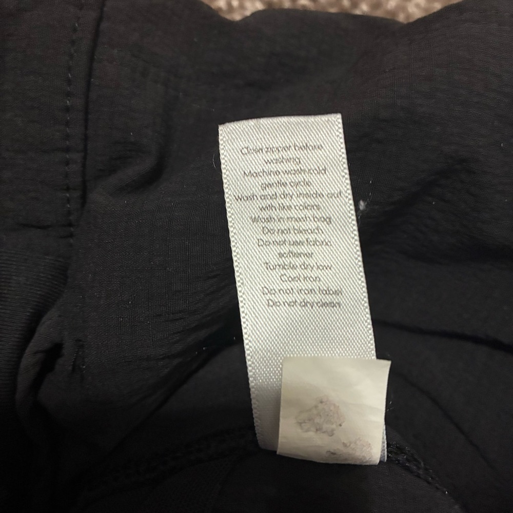 ATHLETA Black Trekkie Lightweight Utility Shorts Active Athletic Hiking Size 0 - Picture 8 of 9